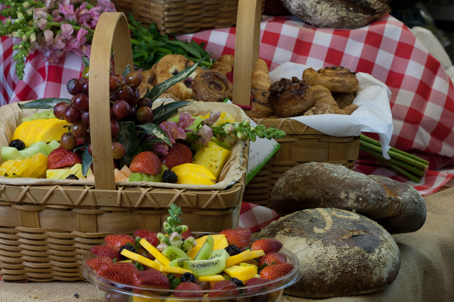 picnic basket